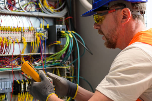 Best Affordable Emergency Electrician  in Clifton Gardens, NY
